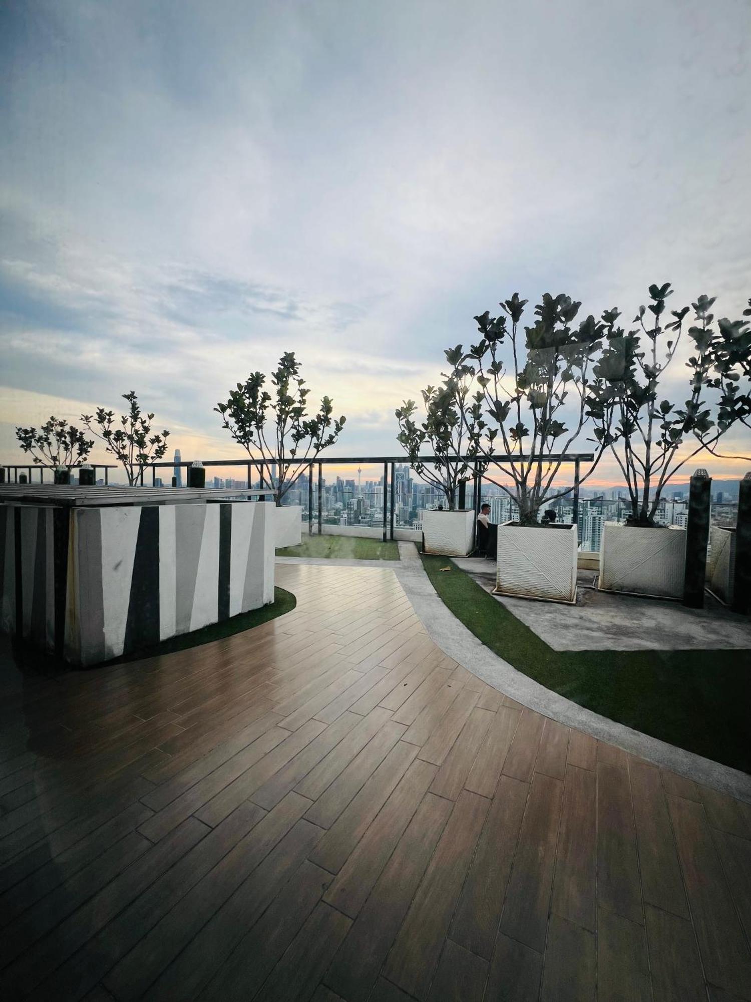 Reizz Residence By Elysium Kuala Lumpur Exterior foto